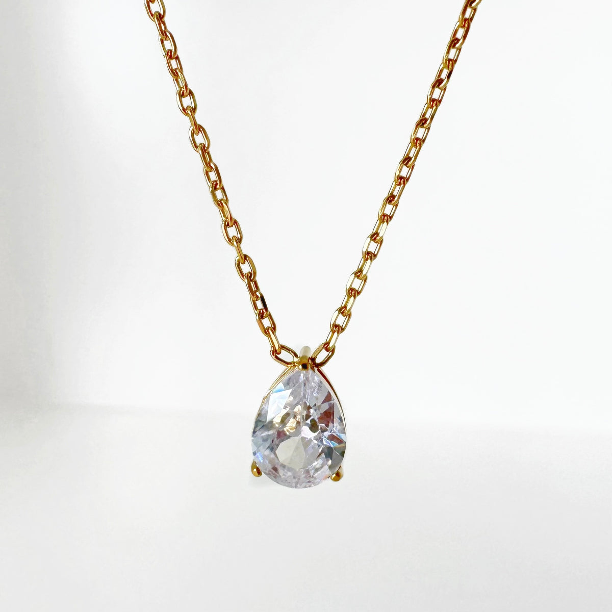 Collar Zirconia Gota Solitaria