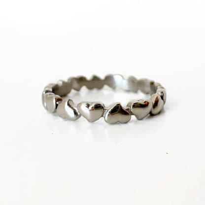 Anillo Corazones Seguidos