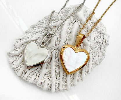 Collar Relicario Madre Perla