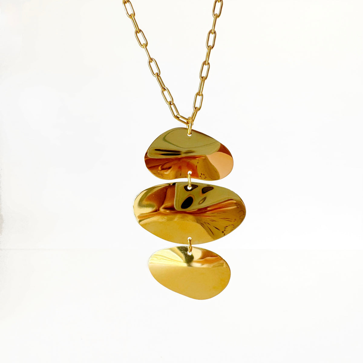 Collar Tríada