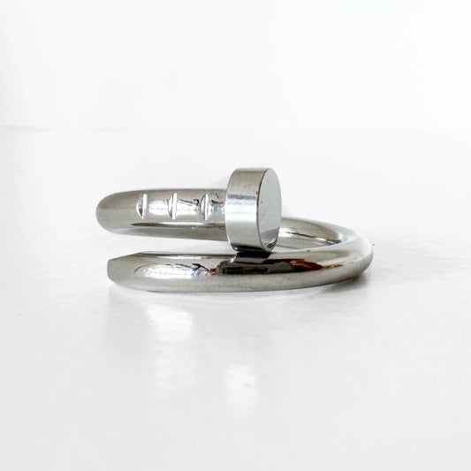 Anillo Clavo