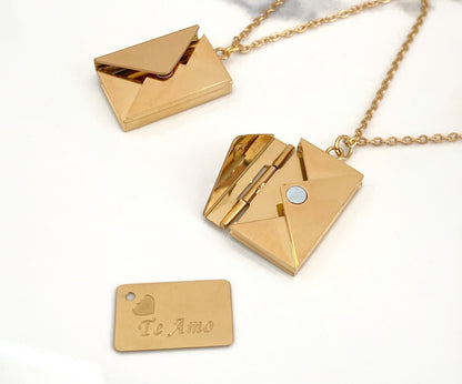 Collar Amar